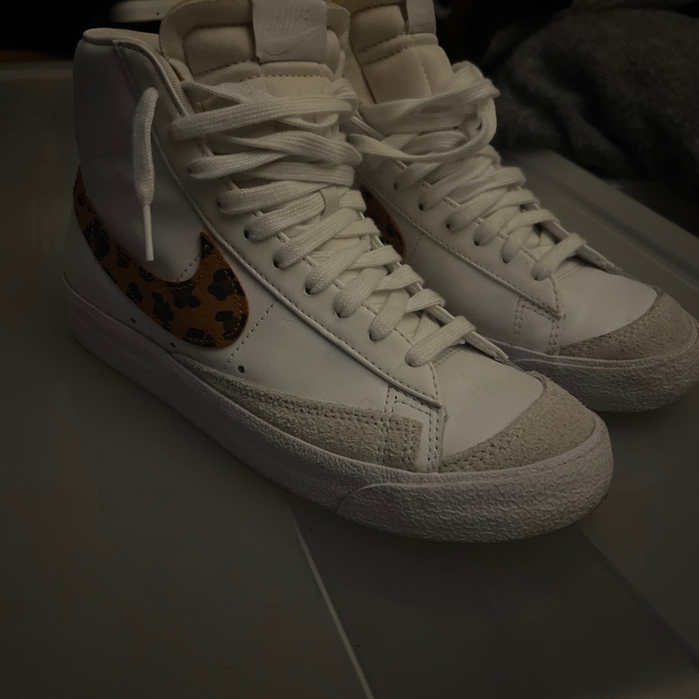 NIKE LEOPARD BLAZER SNEAKERS